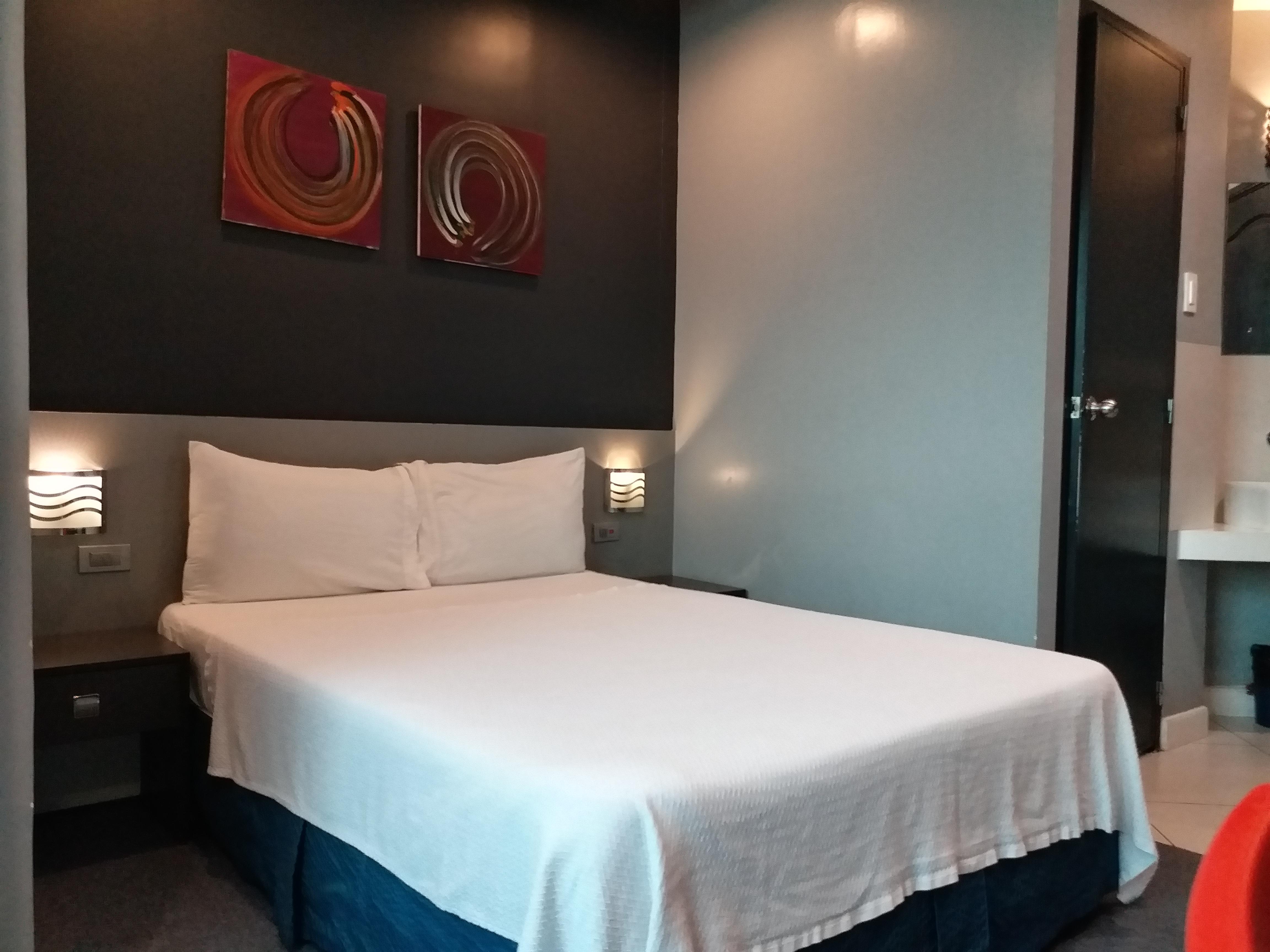Li Nakpil Hotell Manila Exteriör bild