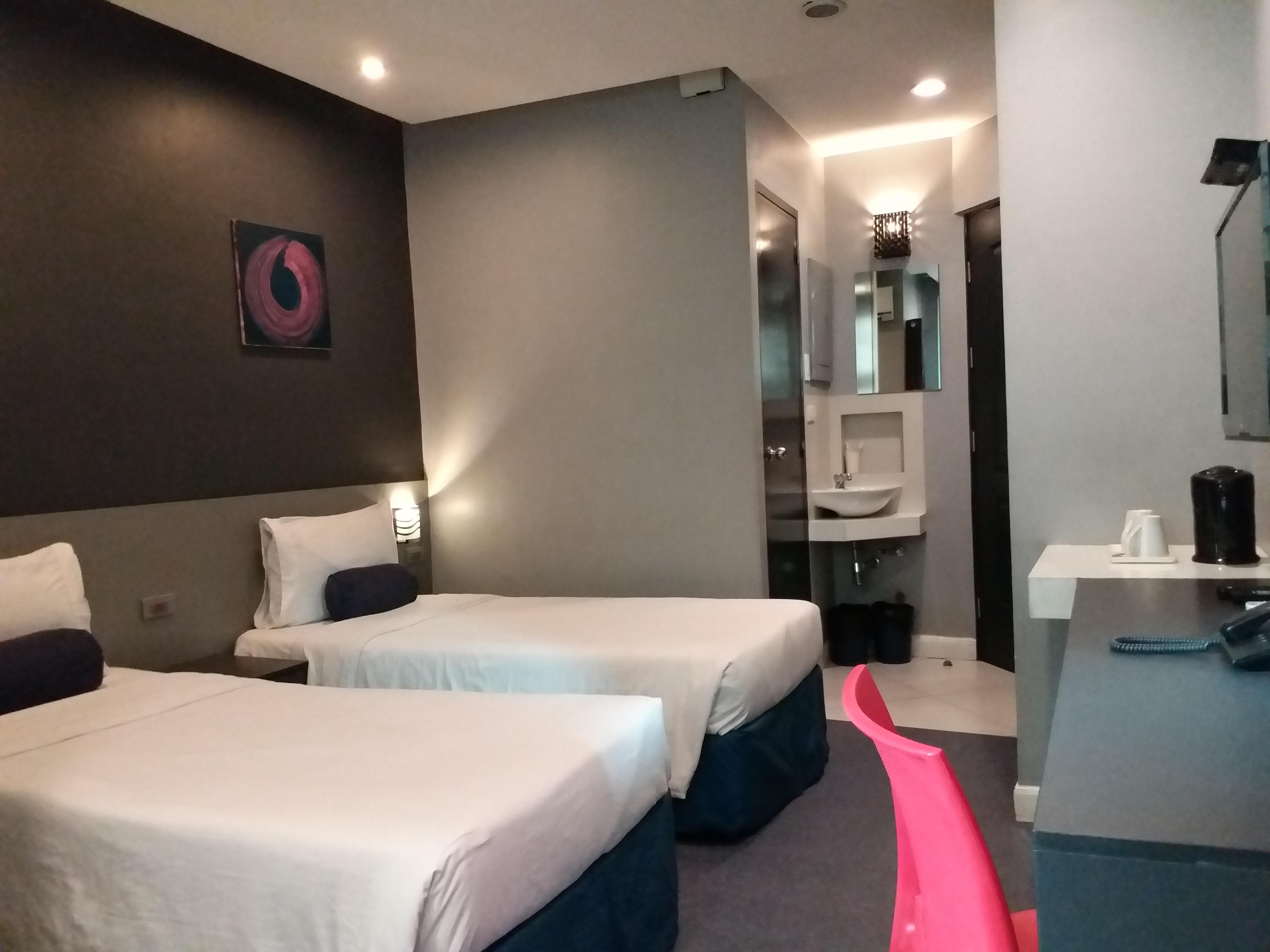 Li Nakpil Hotell Manila Exteriör bild