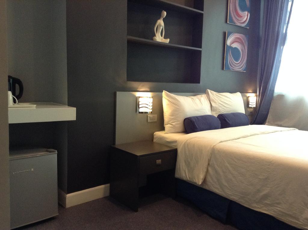 Li Nakpil Hotell Manila Exteriör bild