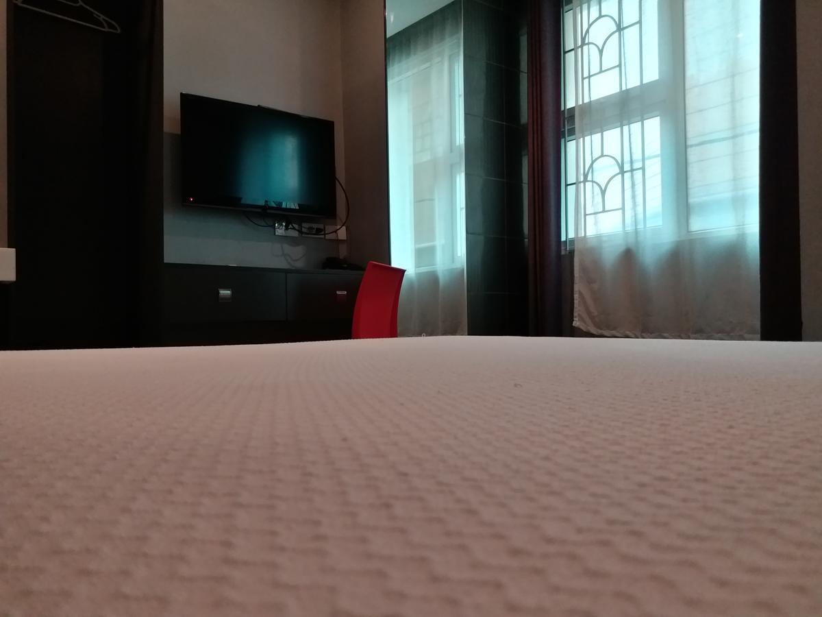 Li Nakpil Hotell Manila Exteriör bild