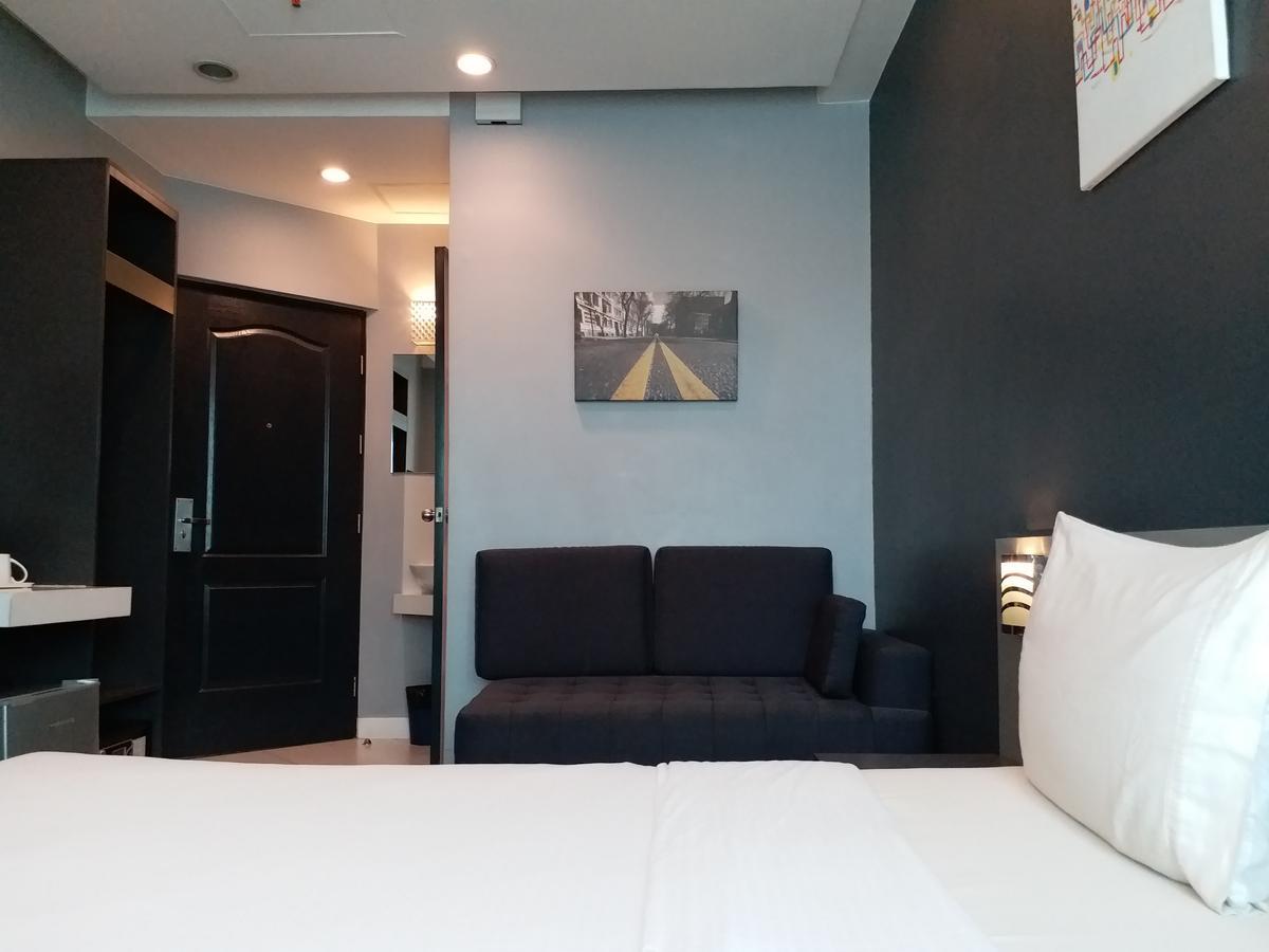 Li Nakpil Hotell Manila Exteriör bild