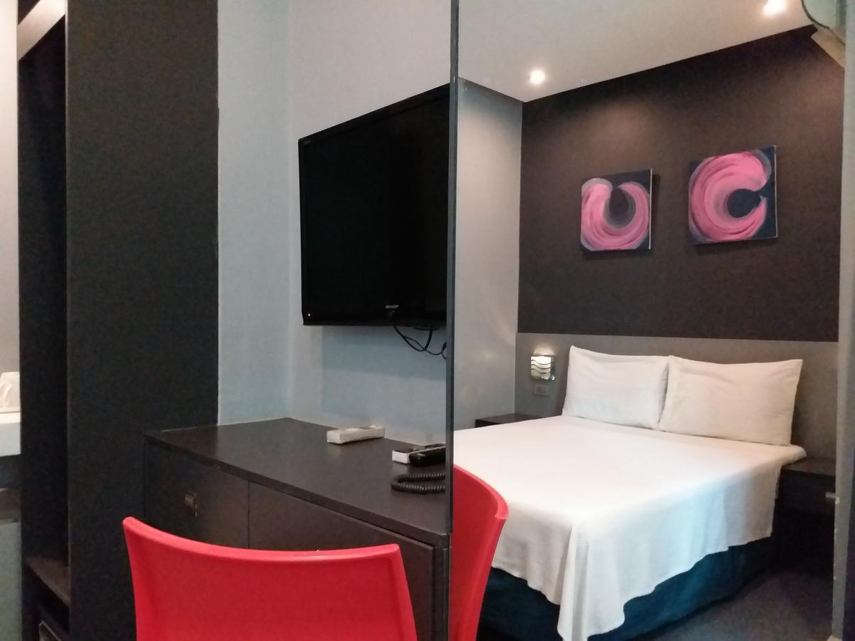 Li Nakpil Hotell Manila Exteriör bild